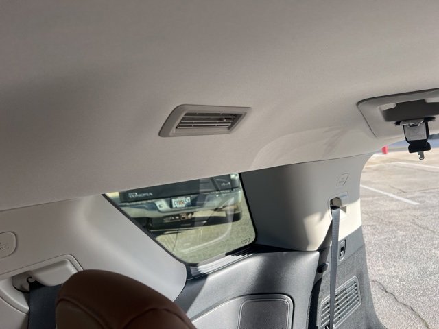 New 2025 Nissan Pathfinder Platinum image 35