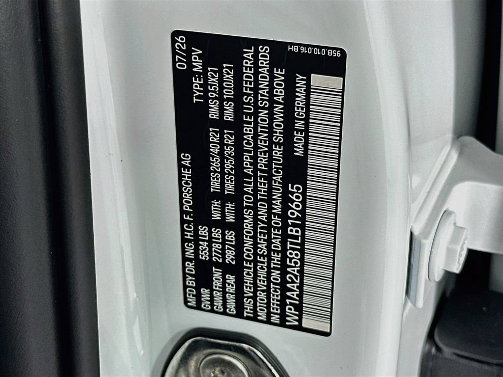 New 2026 Porsche Macan Turbo AWD/4WD image 35