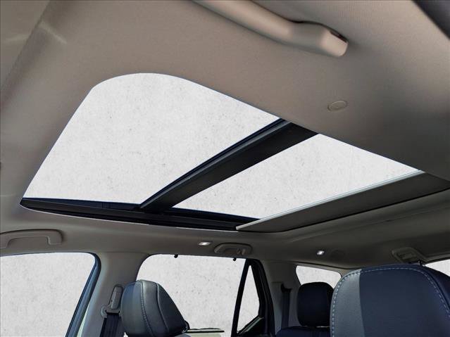 Used 2024 Honda Pilot Touring image 16