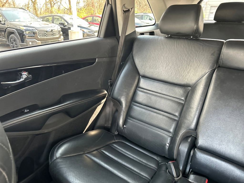 Used 2020 Kia Sorento EX image 12