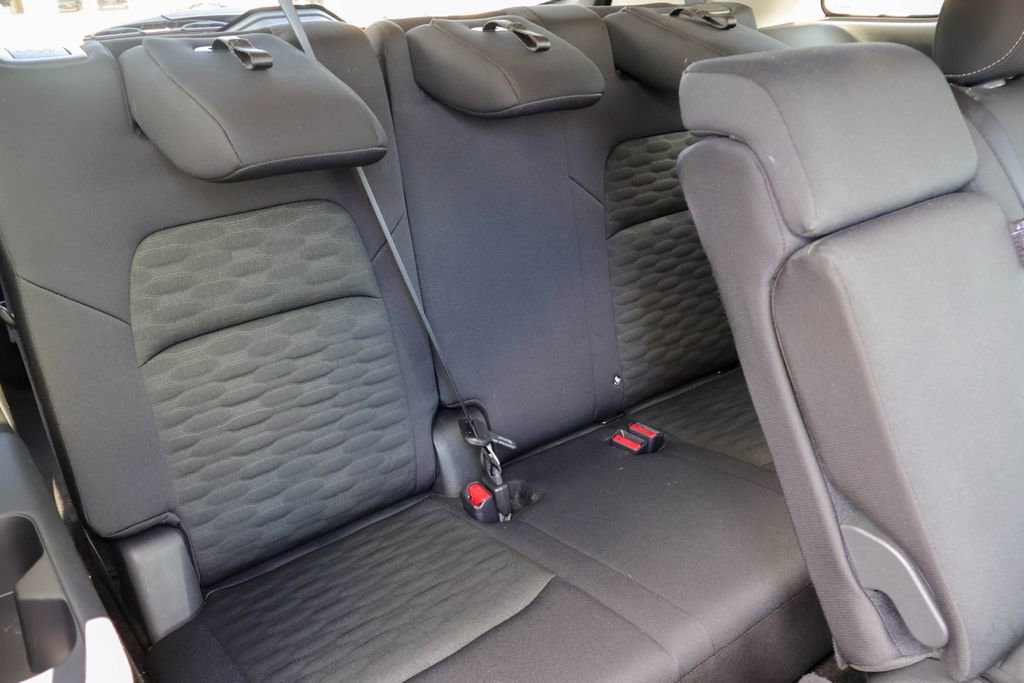 Used 2025 Nissan Pathfinder SV FWD image 11
