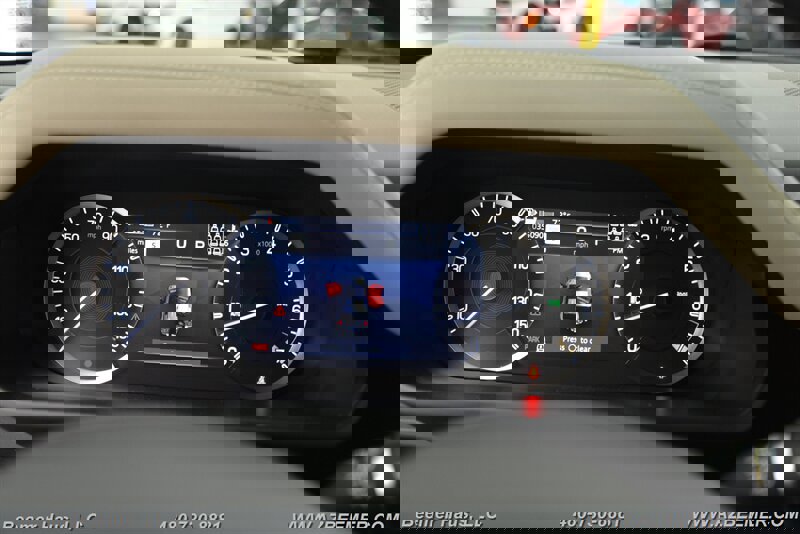 Used 2023 Land Rover Defender 130 X image 31