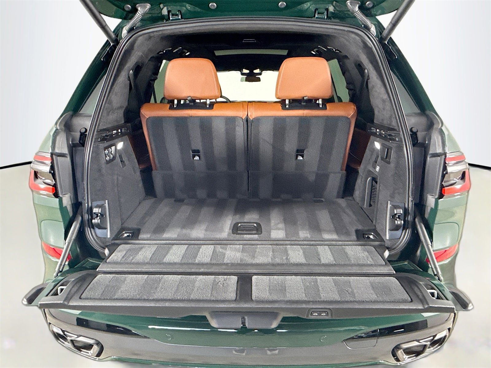 Used 2025 BMW X7 M60i image 28