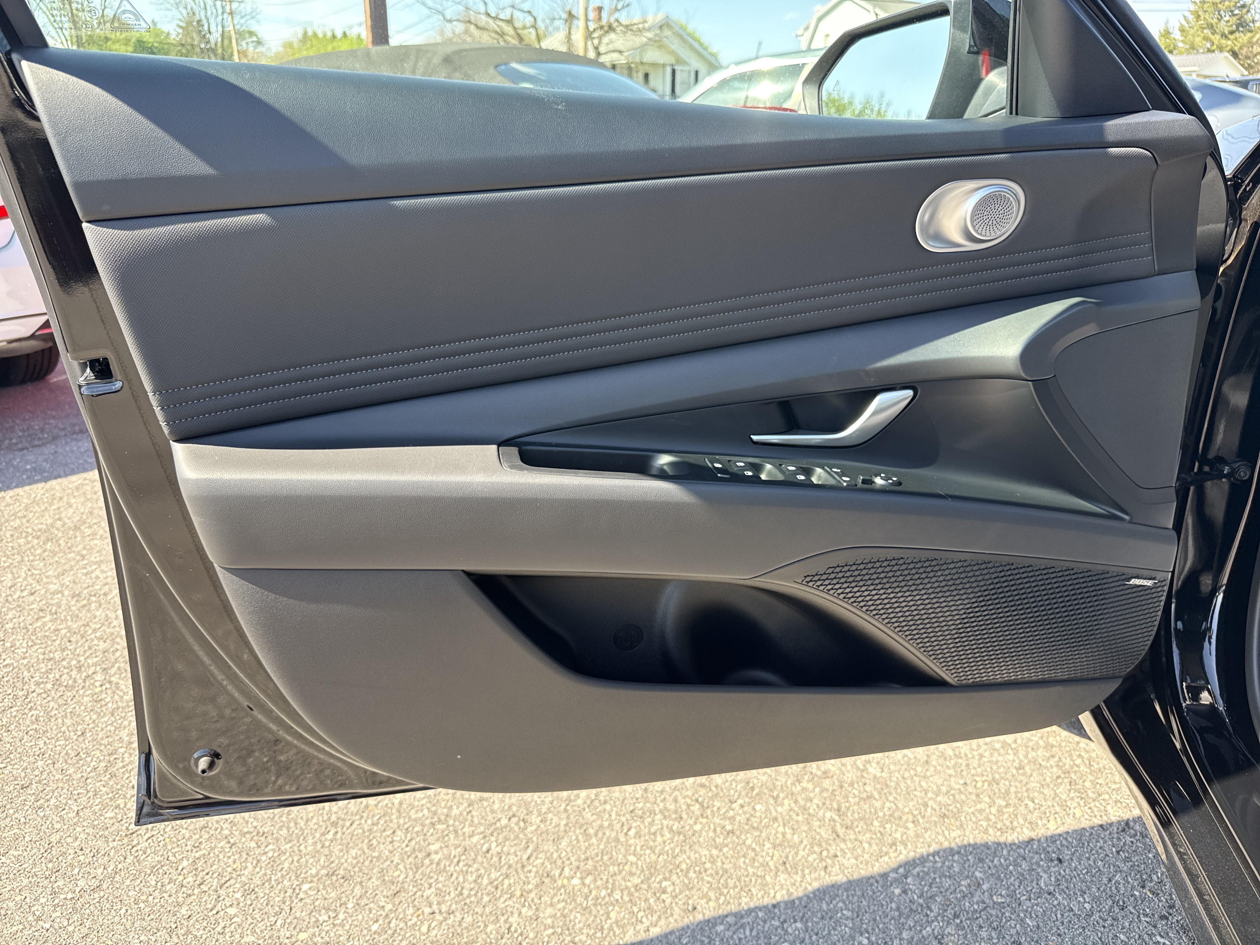 New 2026 Hyundai Elantra Limited FWD image 12