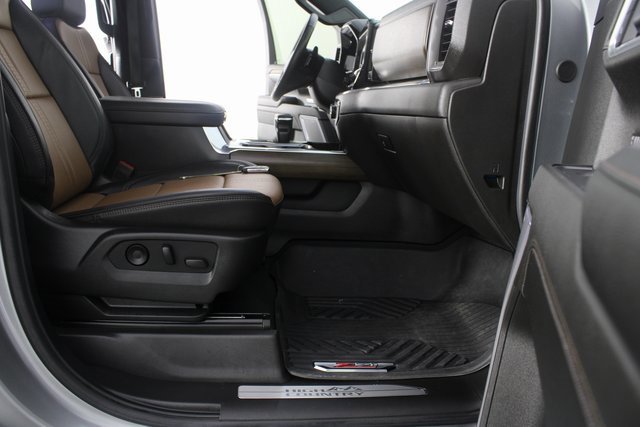 Used 2025 Chevrolet Silverado 1500 High Country w/ Technology Package image 25