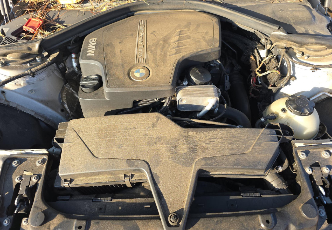 Used 2013 BMW 320i Sedan image 14