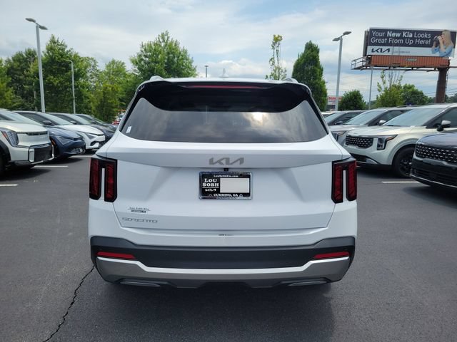 Certified 2025 Kia Sorento S FWD image 5