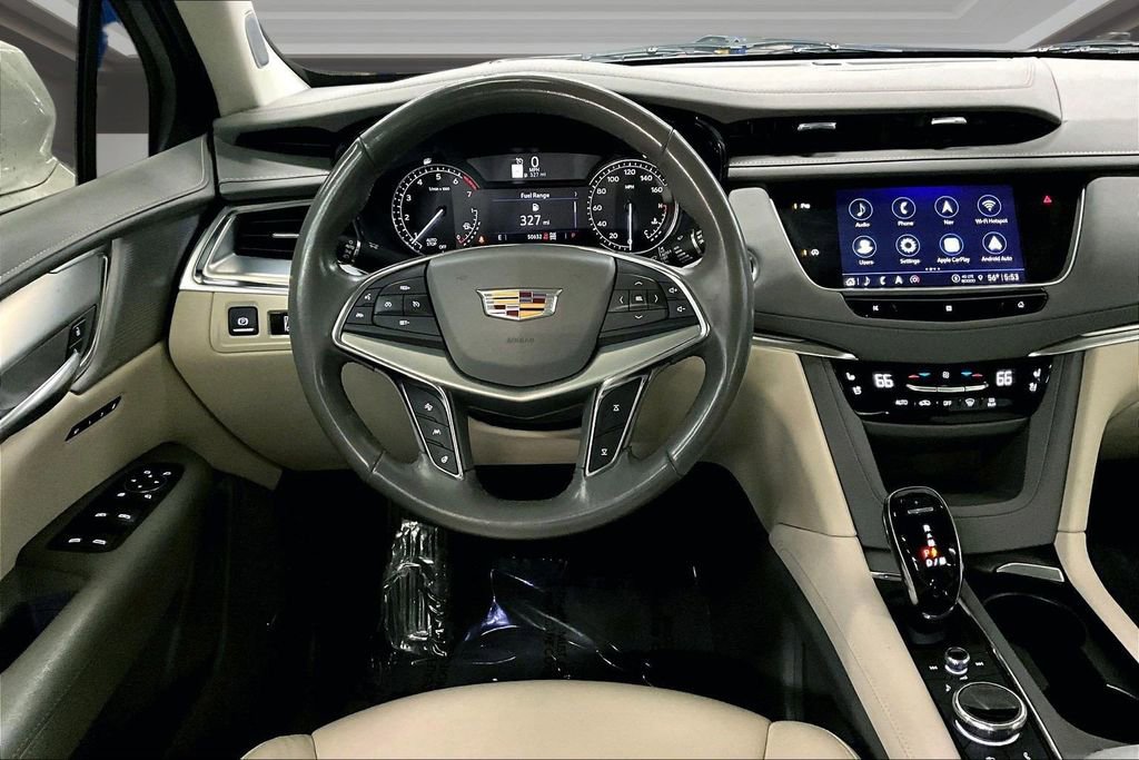 Used 2021 Cadillac XT5 Premium Luxury w/ LPO, Floor Liner Package AWD/4WD image 8