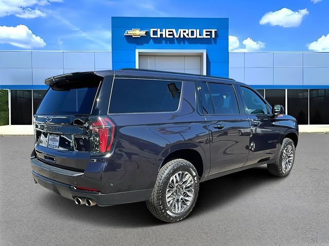 Used 2025 Chevrolet Suburban Z71 AWD/4WD image 3