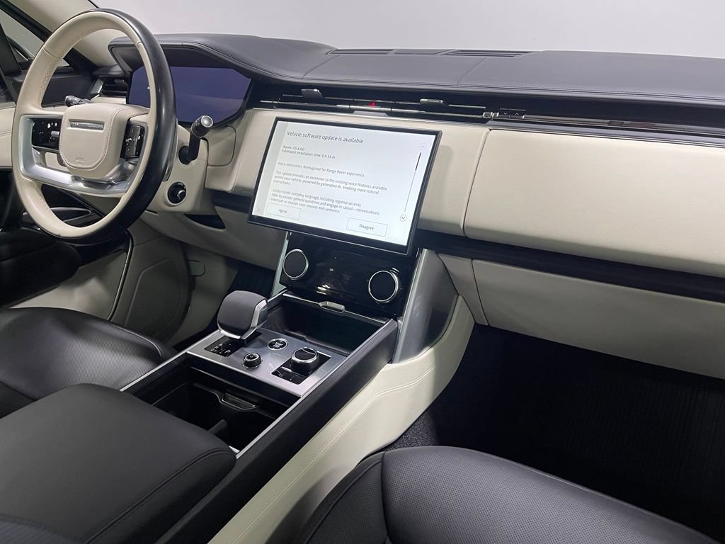 Used 2023 Land Rover Range Rover Long Wheelbase SE AWD/4WD image 28
