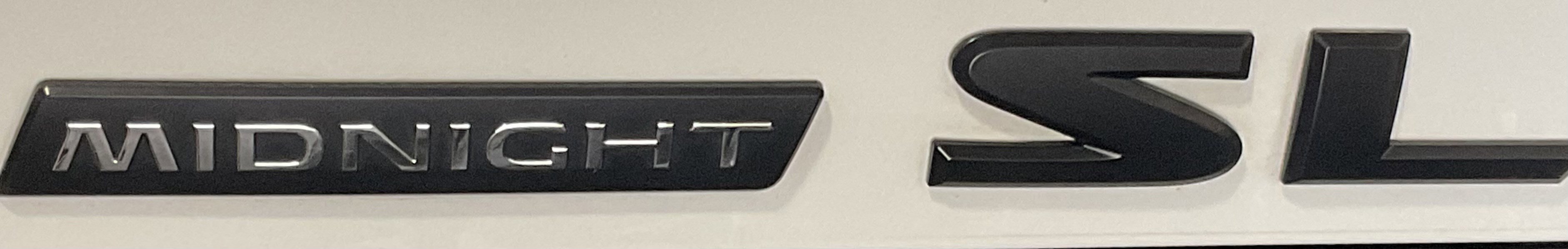 Used 2019 Nissan Titan SL w/ Midnight Edition image 8