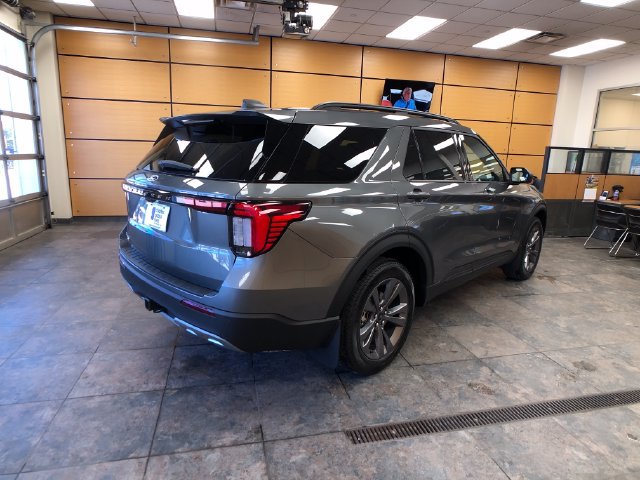 New 2027 Ford Explorer Active w/ Active Comfort Package AWD/4WD image 7