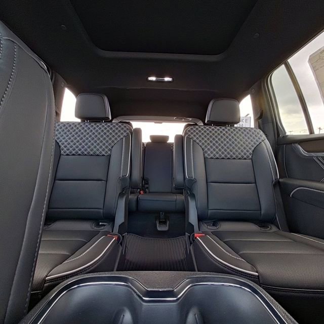New 2026 GMC Acadia Denali w/ Super Cruise Package FWD image 34