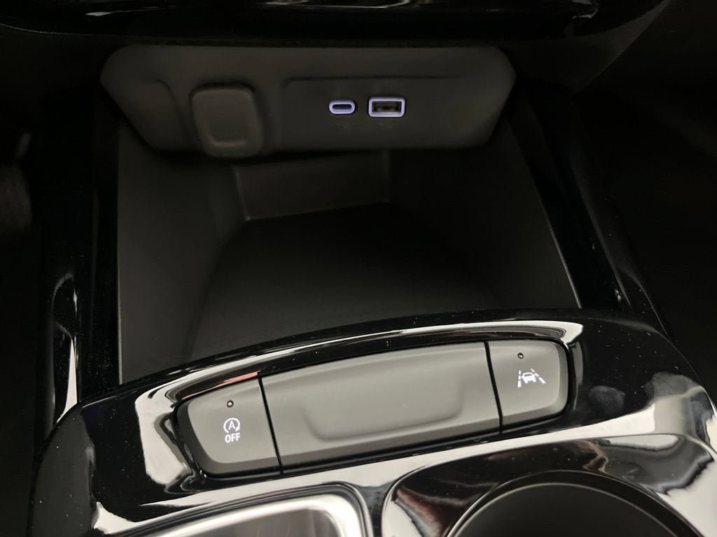 New 2026 Chevrolet Trax LT w/ LT Convenience Package FWD image 29