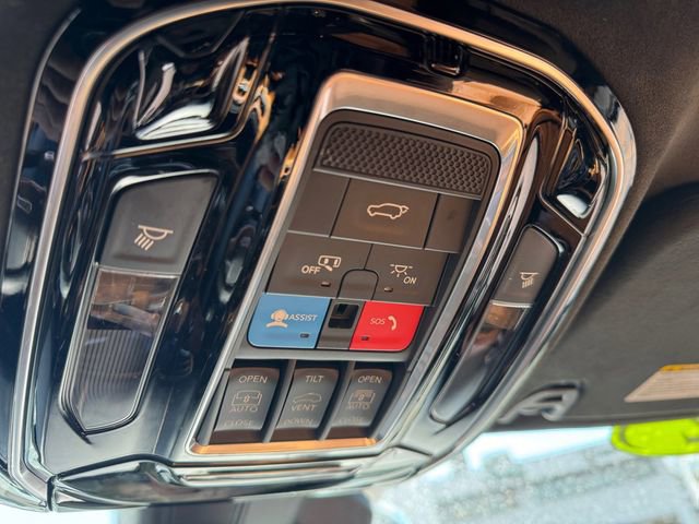 Certified 2022 Jeep Grand Wagoneer Series III image 31