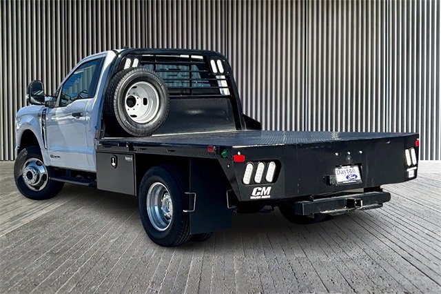 New 2025 Ford F350 XL w/ XL Chrome Package image 3