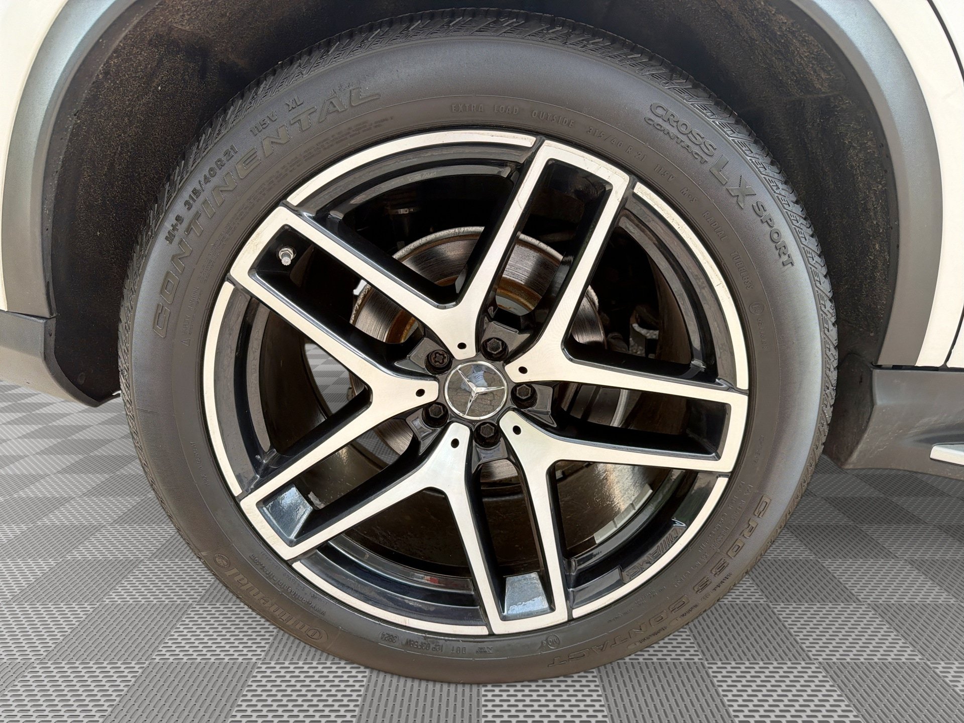 Used 2017 Mercedes-Benz GLE 43 AMG 4MATIC Coupe w/ Parking Assist Package image 30
