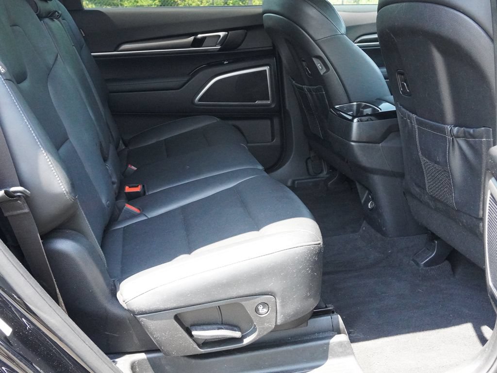 Used 2023 Kia Telluride LX AWD/4WD image 26