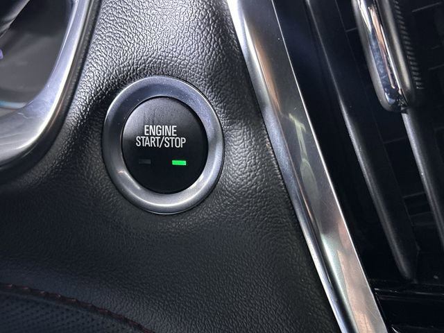 Used 2023 Chevrolet Traverse RS image 17