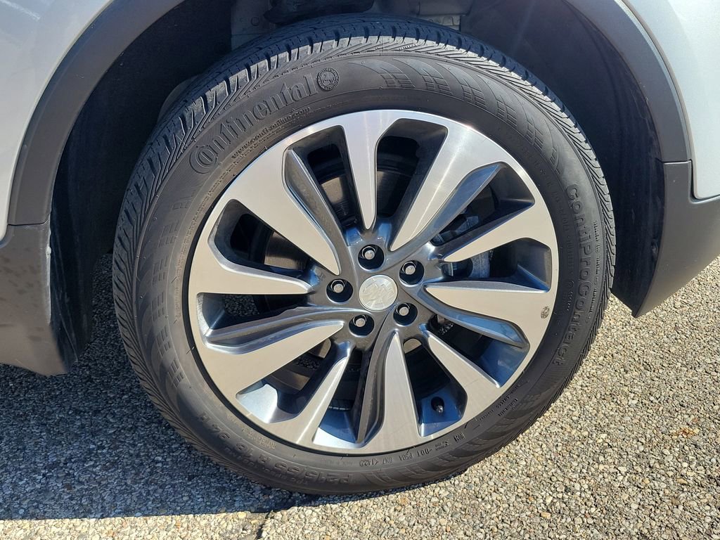Used 2022 Buick Encore Preferred w/ Safety Package II image 5
