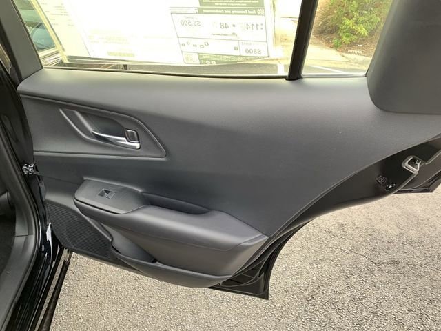 New 2025 Toyota Prius Plug-In Hybrid FWD image 11