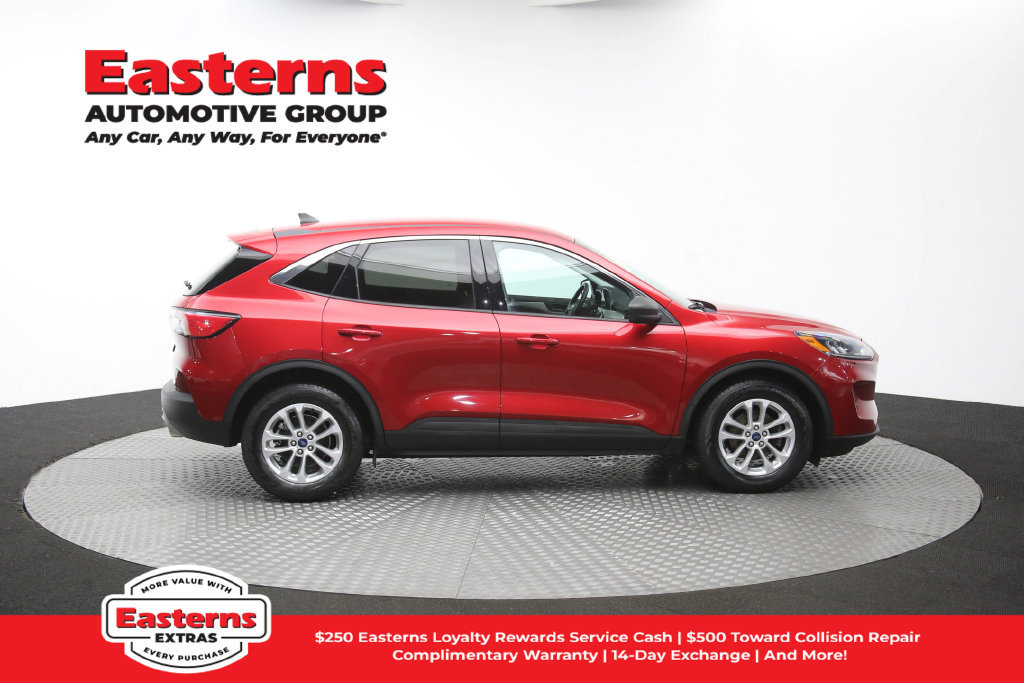 Used 2022 Ford Escape SE w/ Convenience Package FWD image 47