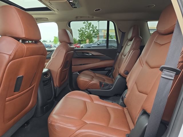 Used 2019 Cadillac Escalade Premium Luxury AWD/4WD image 26