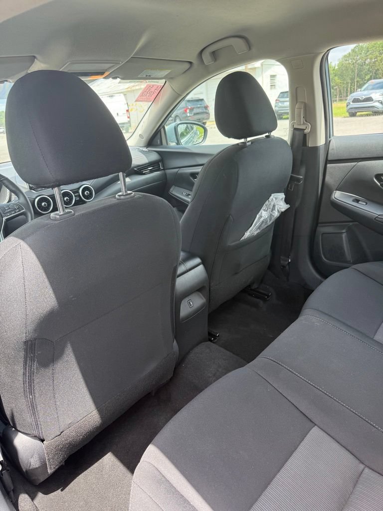 Used 2025 Nissan Sentra SV w/ All-Weather Package FWD image 15
