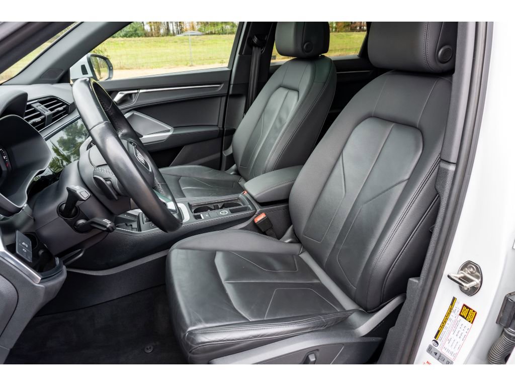 Used 2024 Audi Q3 2.0T Premium image 11