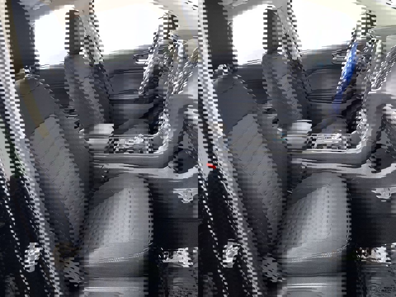 Used 2023 Ford Edge SE image 24