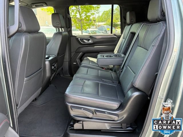 Used 2024 Chevrolet Suburban RST RWD image 23