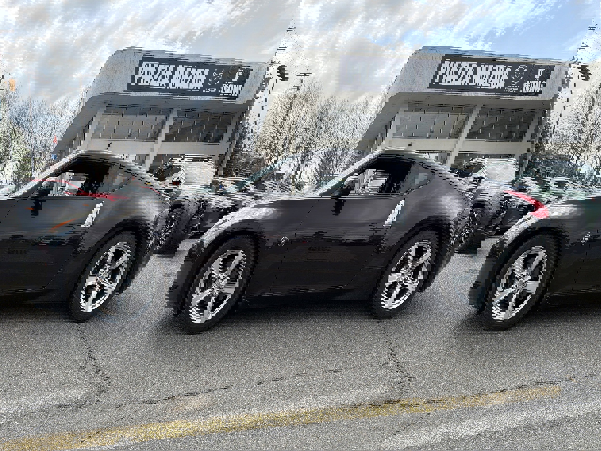 Used 2012 Nissan 370Z Touring w/ Aerodynamics Pkg image 4
