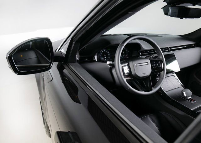 Used 2025 Land Rover Range Rover Evoque S image 22