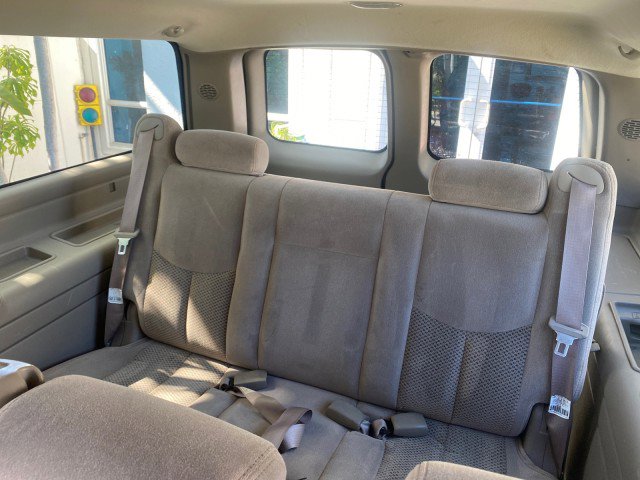 Used 2003 Chevrolet Suburban LS image 84