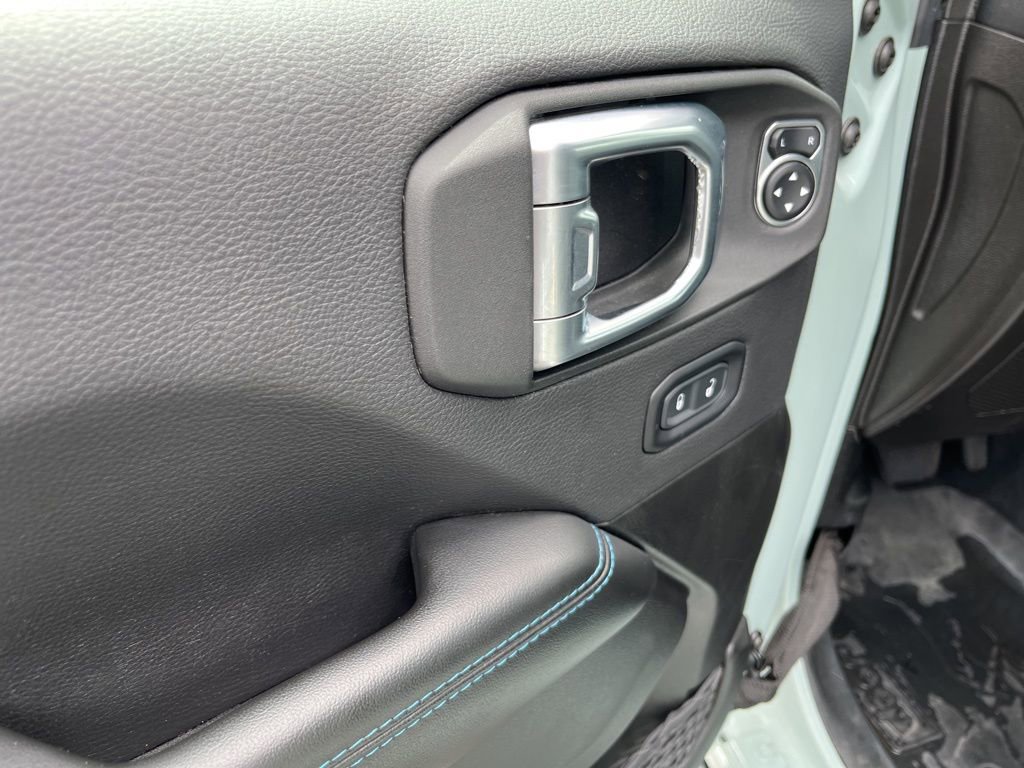 Used 2024 Jeep Wrangler Unlimited Rubicon 4xe AWD/4WD image 29