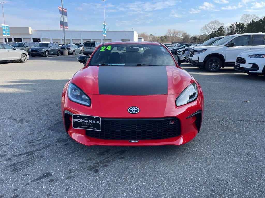 Used 2024 Toyota GR86 TRUENO Edition image 3
