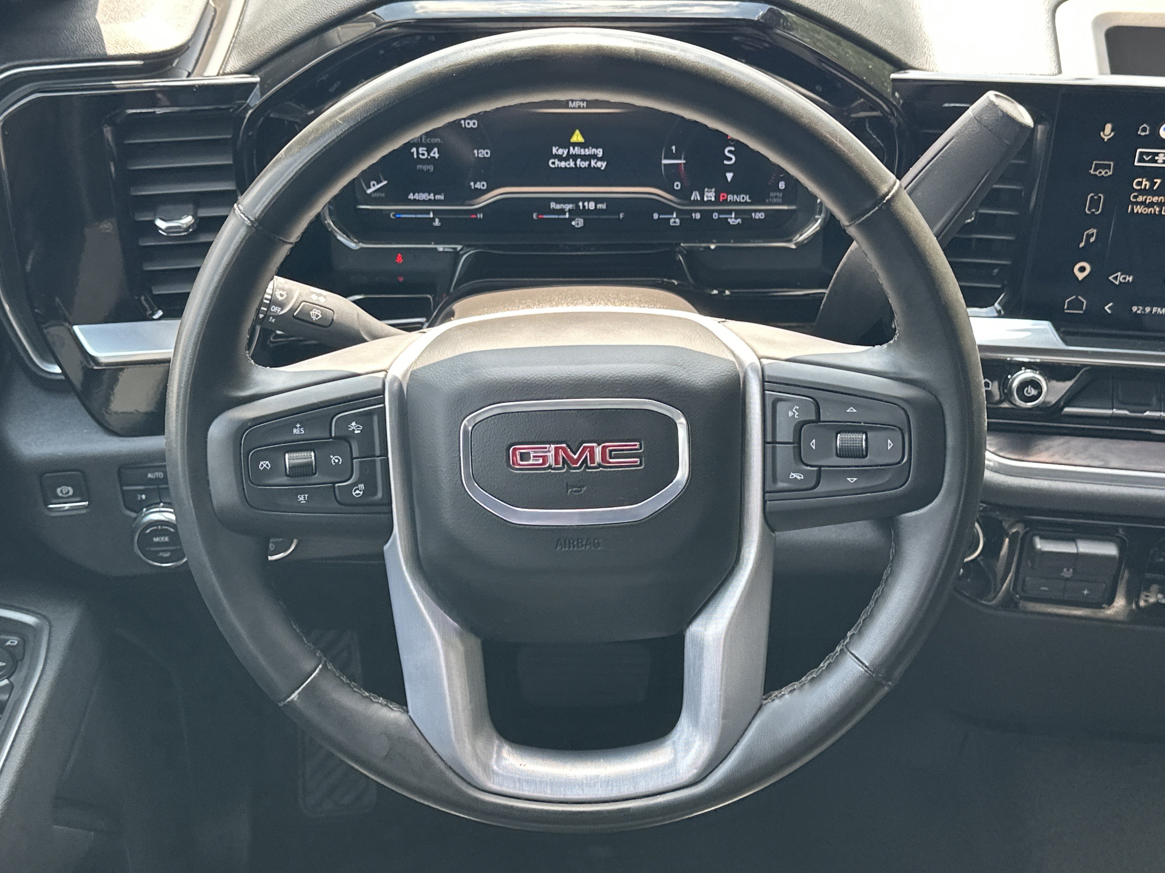 Used 2025 GMC Sierra 1500 SLT AWD/4WD image 24