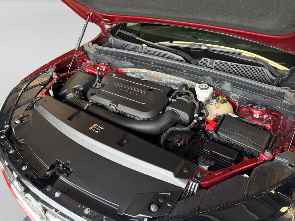 Used 2023 Buick Envision Essence FWD image 31