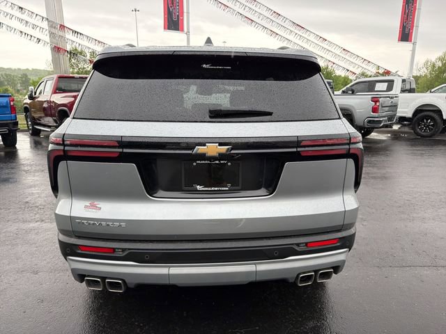 Used 2025 Chevrolet Traverse LT w/ Driver Confidence Package FWD image 5