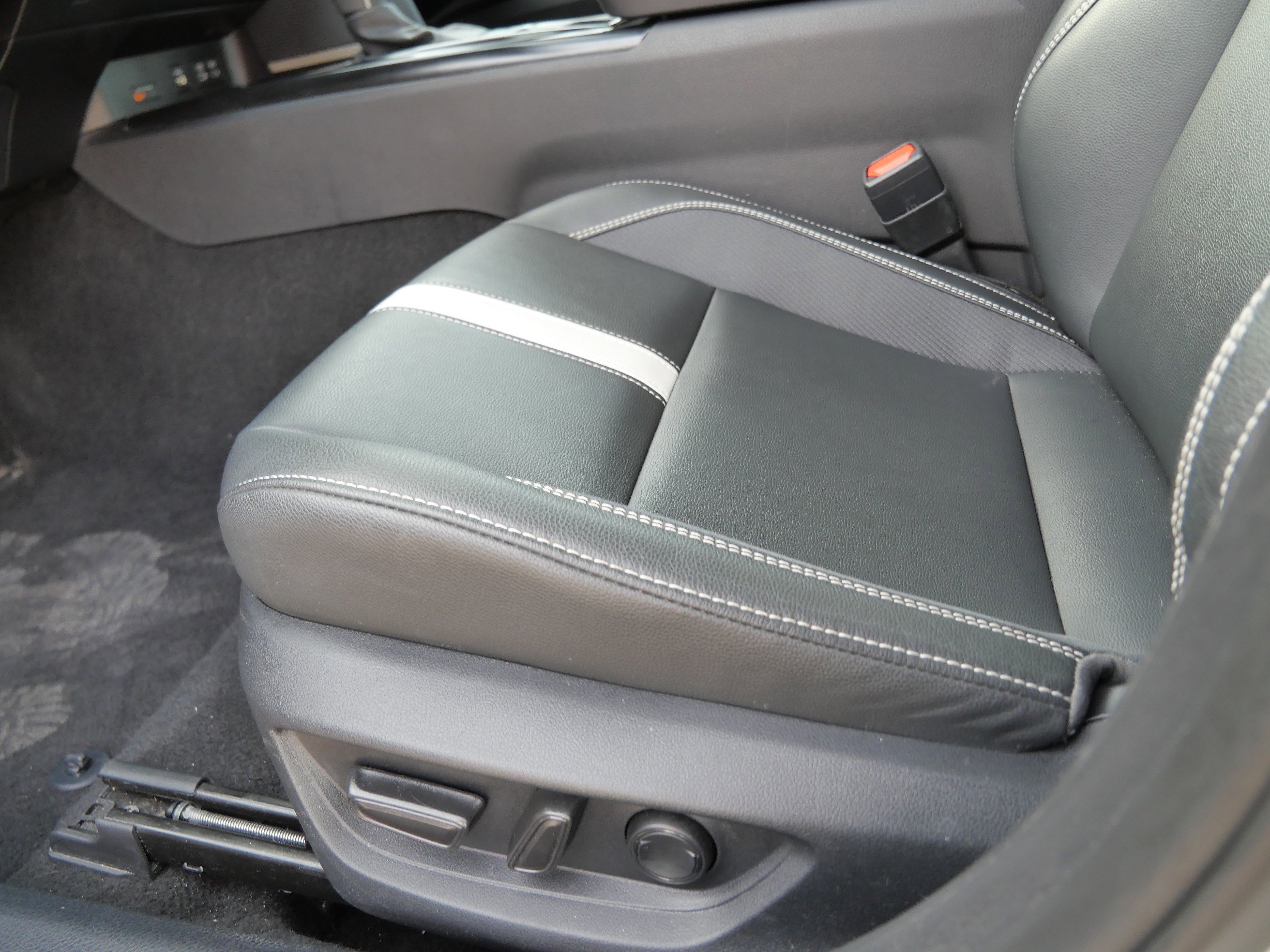 Certified 2025 Toyota Camry SE image 20