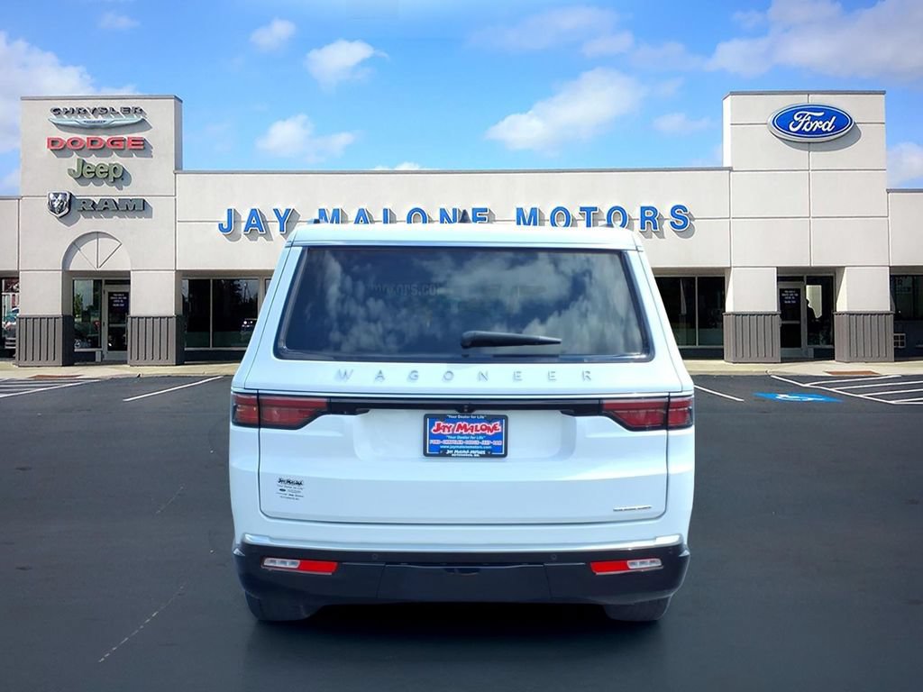 Used 2024 Jeep Wagoneer Series II w/ Flexible Seating Group AWD/4WD image 4