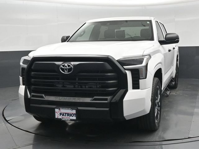 Used 2025 Toyota Tundra SR w/ SR Tow Package RWD image 32