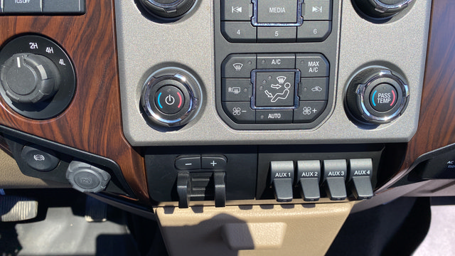 Used 2016 Ford F450 Lariat w/ Chrome Package AWD/4WD image 18