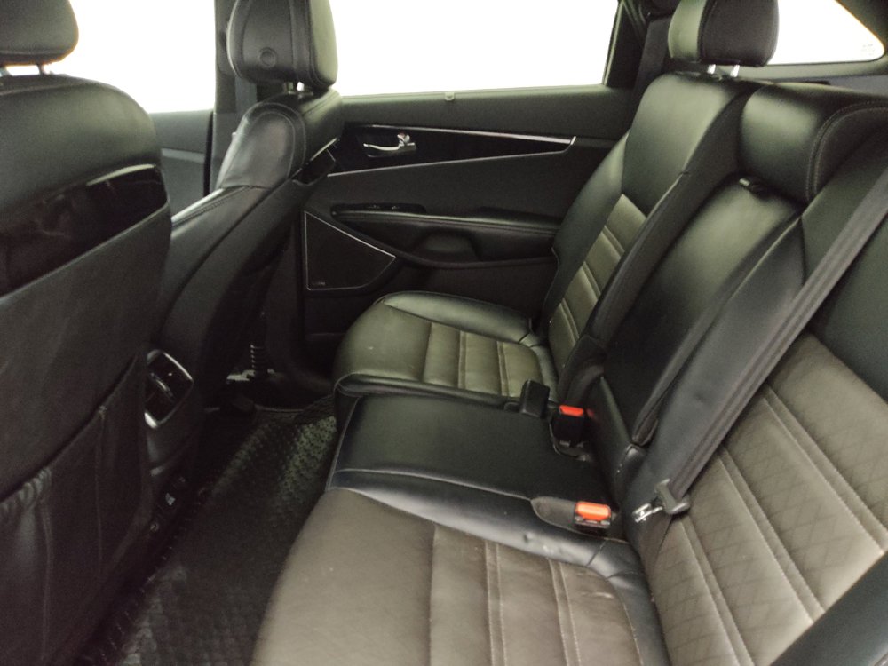 Used 2016 Kia Sorento SX w/ SXL Technology Package image 18