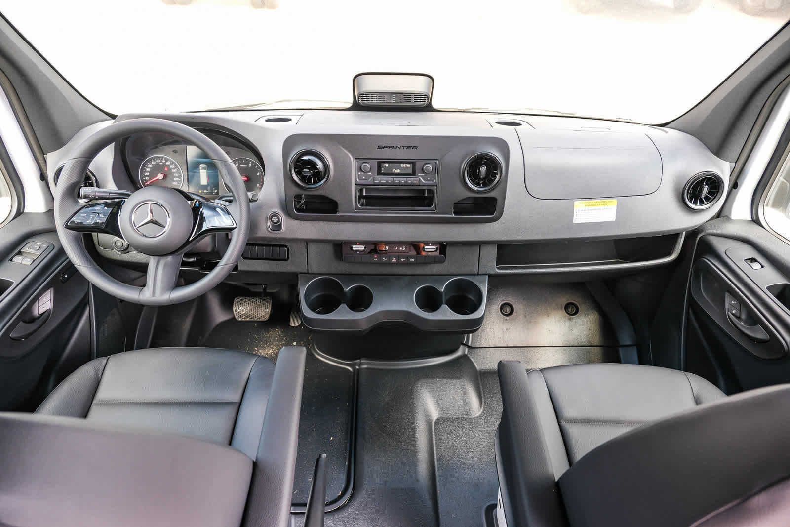 New 2025 Mercedes-Benz Sprinter 2500 image 31