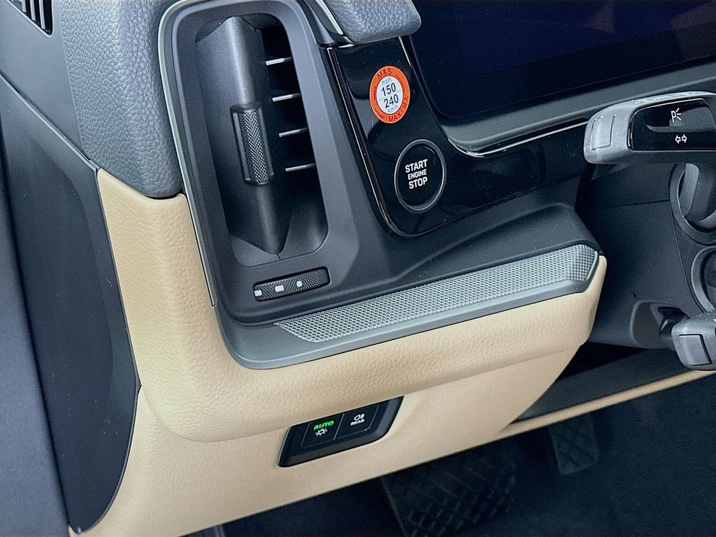 New 2026 Porsche Cayenne AWD/4WD image 11