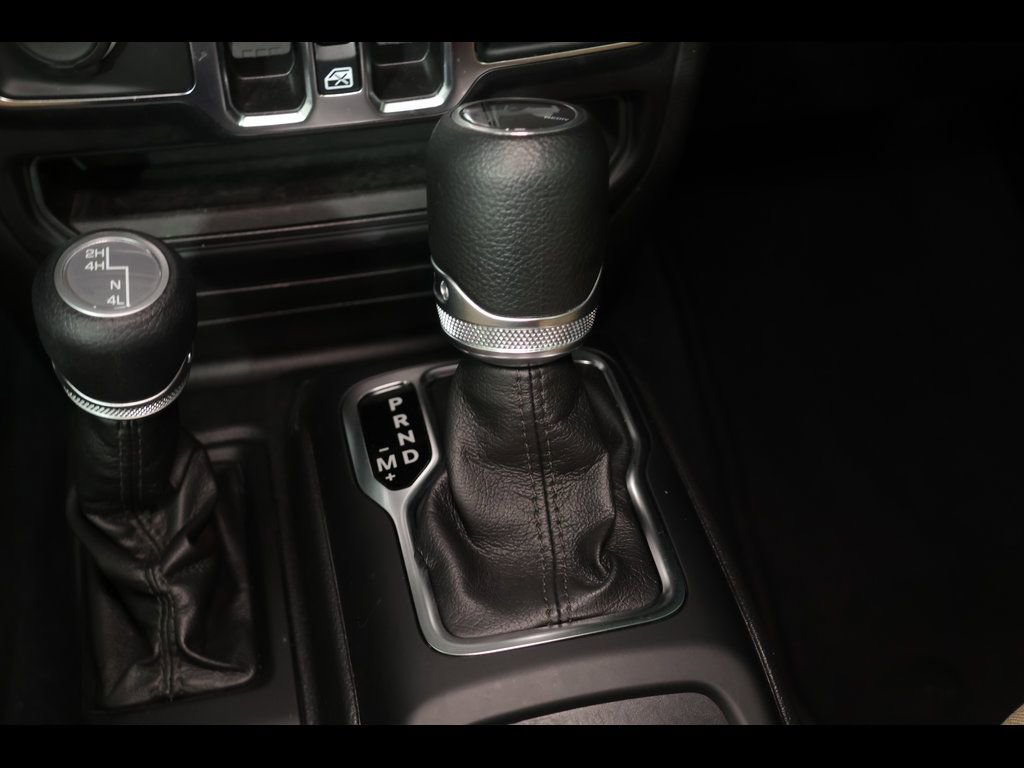 Used 2022 Jeep Wrangler Unlimited Sport AWD/4WD image 9