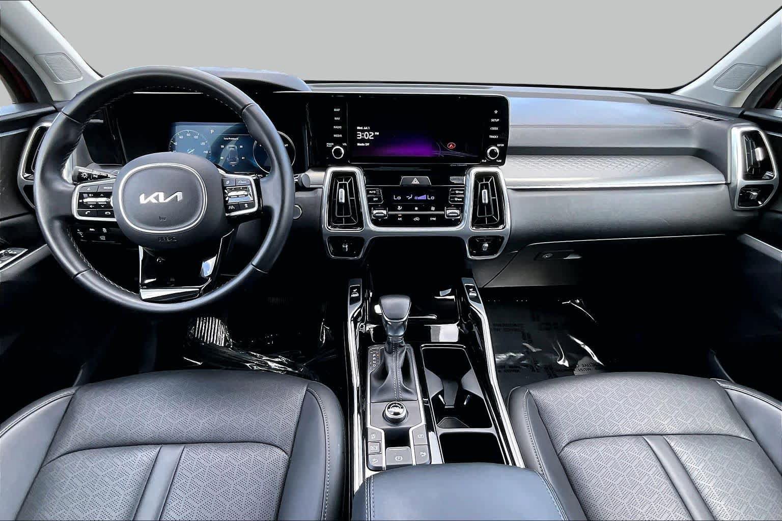 Used 2023 Kia Sorento SX FWD image 16