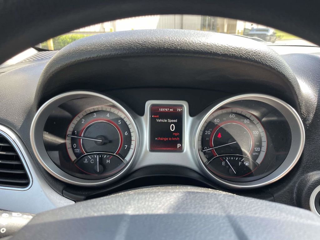 Used 2017 Dodge Journey SXT AWD/4WD image 30