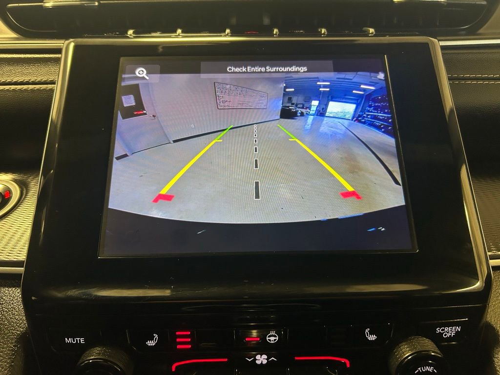 Used 2024 Jeep Grand Cherokee Altitude image 15